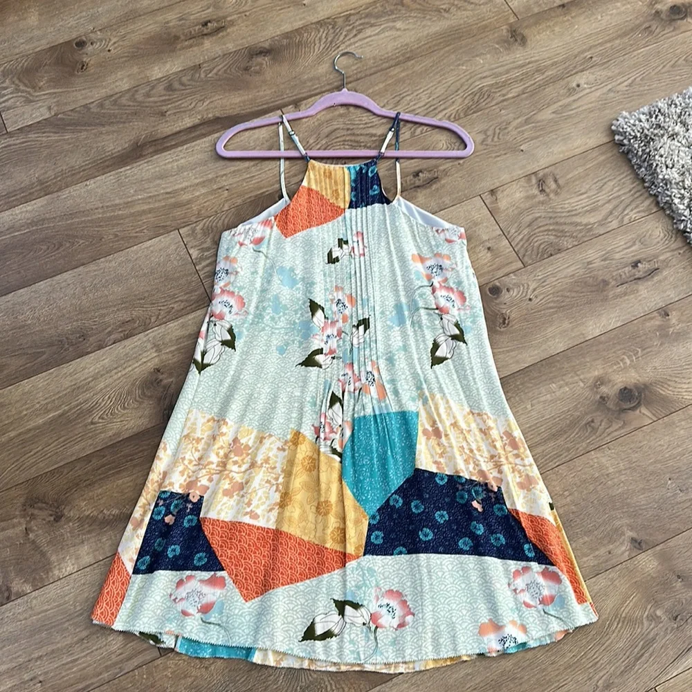 Sanctuary Dress - Picture 2 of 4